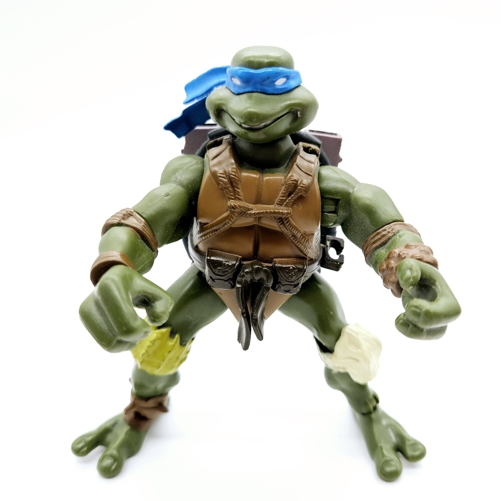 VINTAGE | 2005 TMNT Leonardo action figure